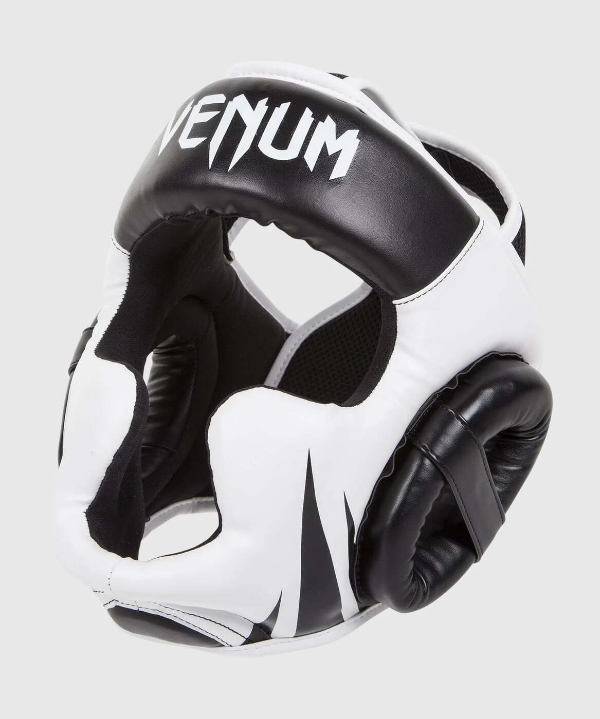 מגן ראש לאיגרוף Venum Challenger 2.0 Black/White