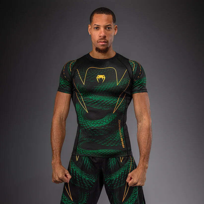 ראשגארד קצר Venum Matupa Black/Green/Gold