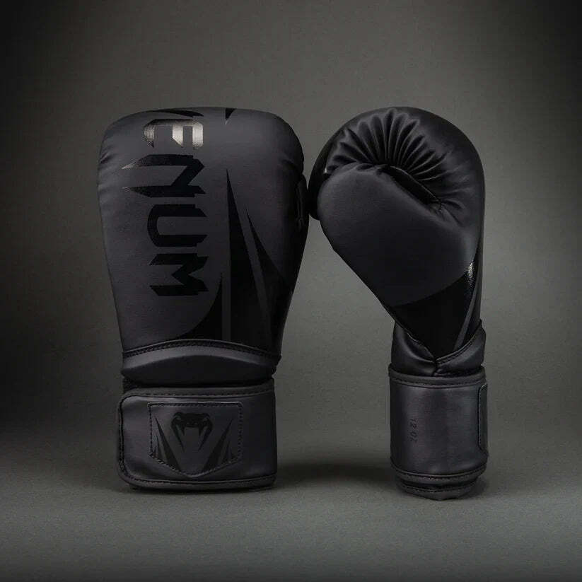 כפפות איגרוף Venum Challenger 2.5 - Black/Black