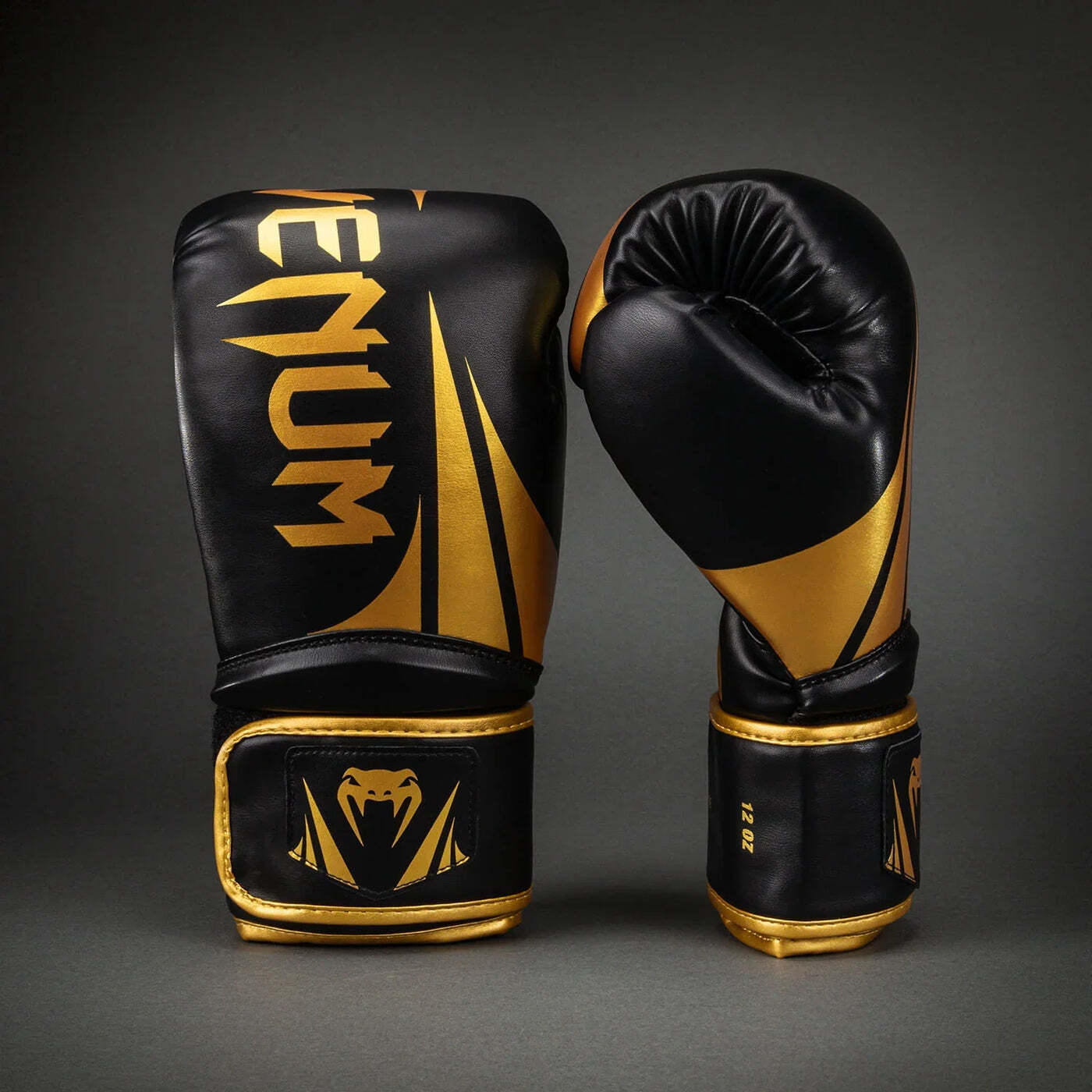 כפפות איגרוף Venum Challenger 2.5 Black/Gold