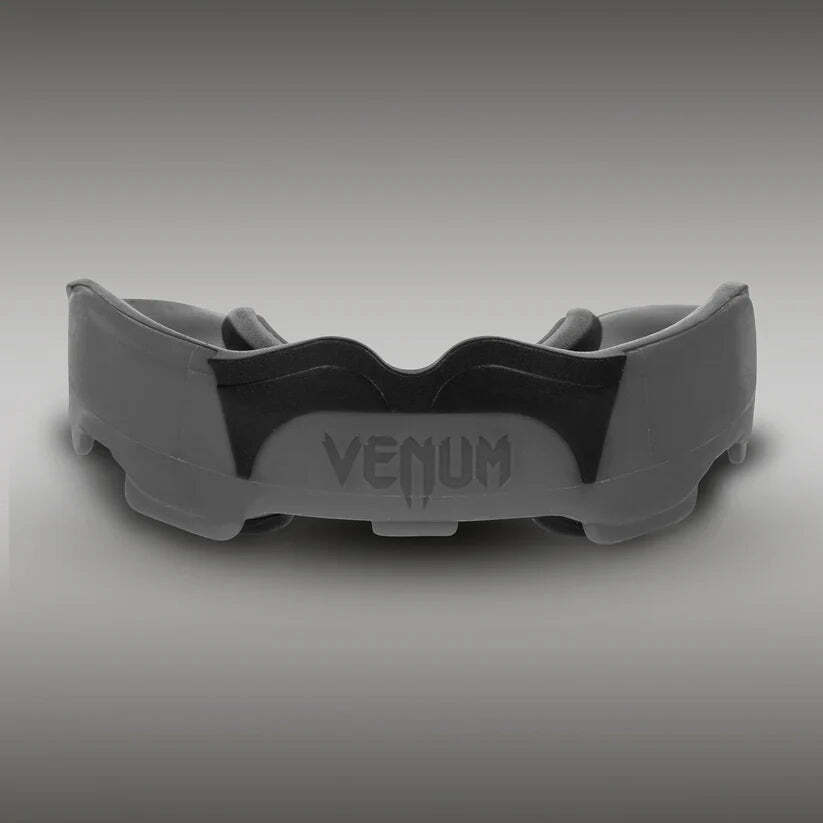 מגן שיניים Venum Predator